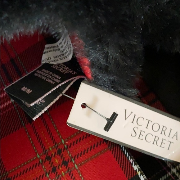 Victoria’s Secret Signature Satin Slippers Red Plaid / Size Medium 7-8 - Picture 8 of 9